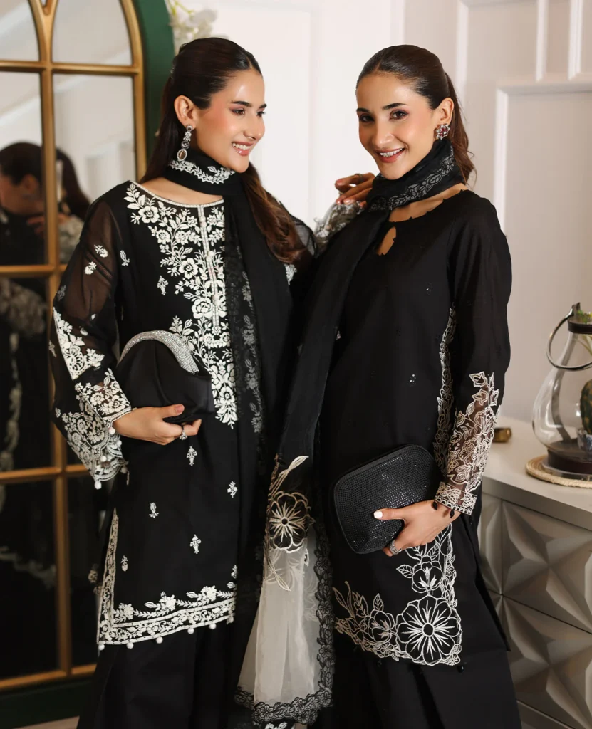 READY TO WEAR